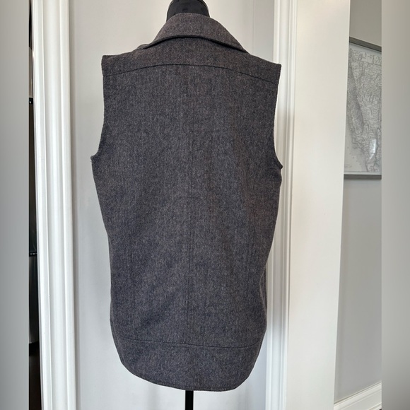 ✨NWT✨ BANANA REPUBLIC WOMEN'S
HERRINGBONE ASYMMETRICAL ZIP WOOL VEST MEDIUM - Picture 5 of 14